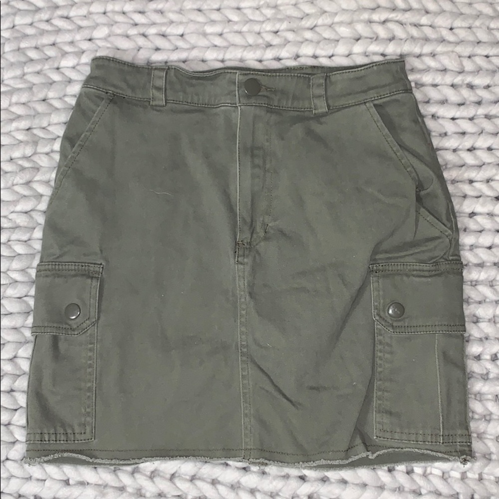 Army Green Forever 21 Midi Skirt!